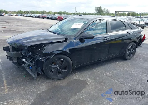 2021 Hyundai Elantra Sel z USA, uszkodzony, nr VIN 5NPLS4AG0MH033082